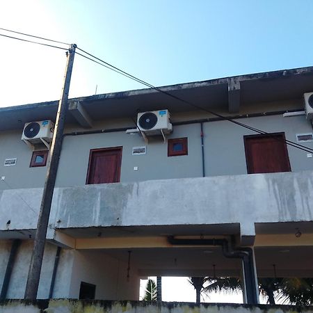 Hotel Kusuma'S Lazy Left Midigama East Esterno foto