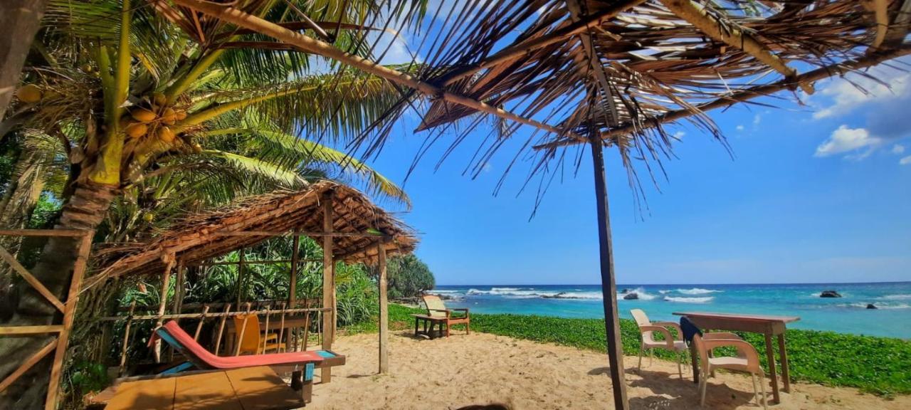 Hotel Kusuma'S Lazy Left Midigama East Esterno foto