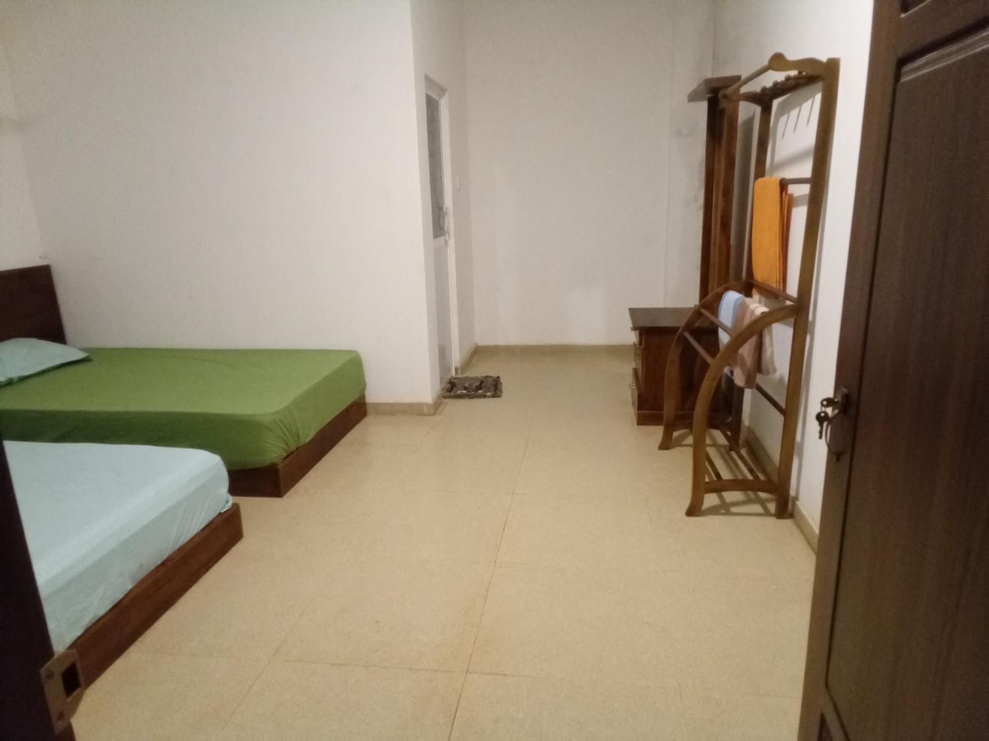 Hotel Kusuma'S Lazy Left Midigama East Esterno foto