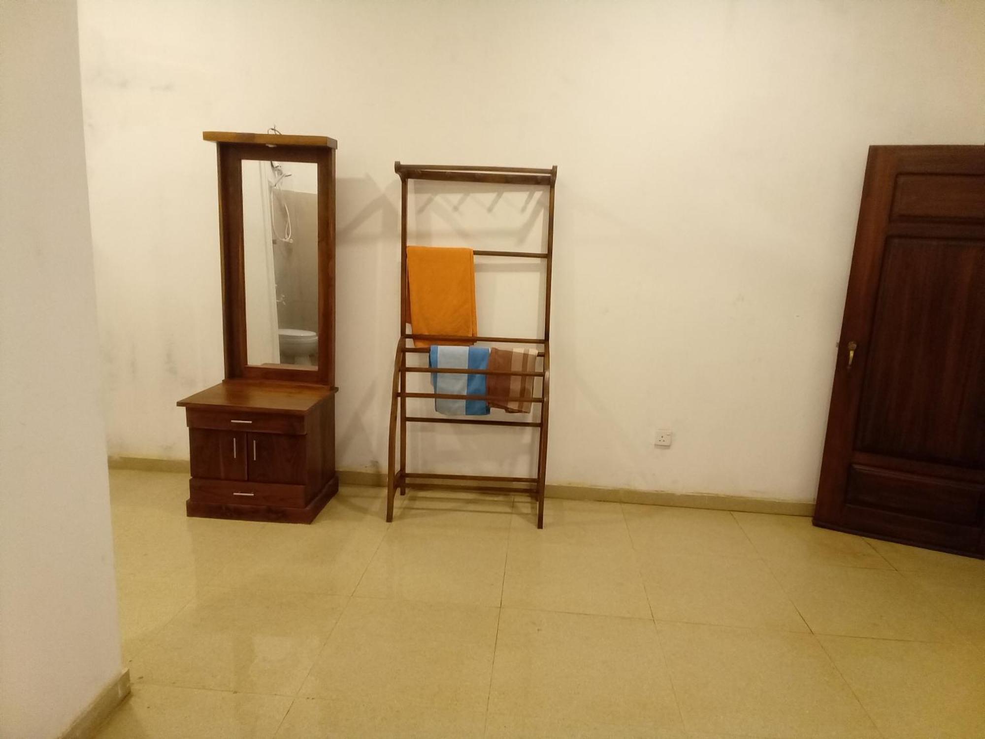Hotel Kusuma'S Lazy Left Midigama East Esterno foto