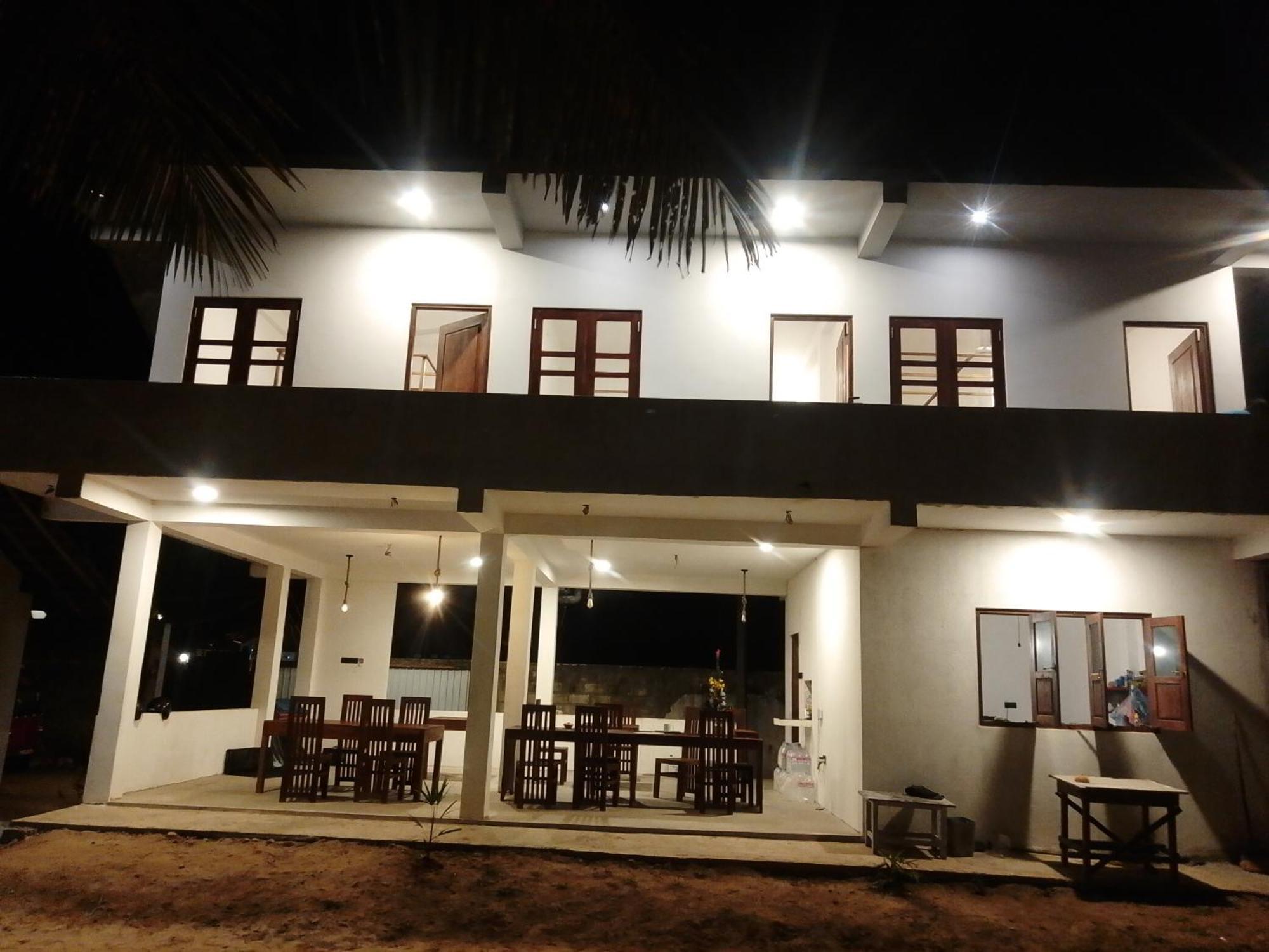 Hotel Kusuma'S Lazy Left Midigama East Camera foto