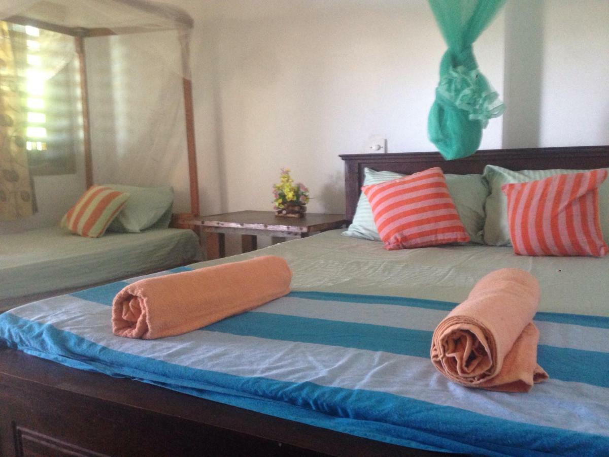 Hotel Kusuma'S Lazy Left Midigama East Esterno foto